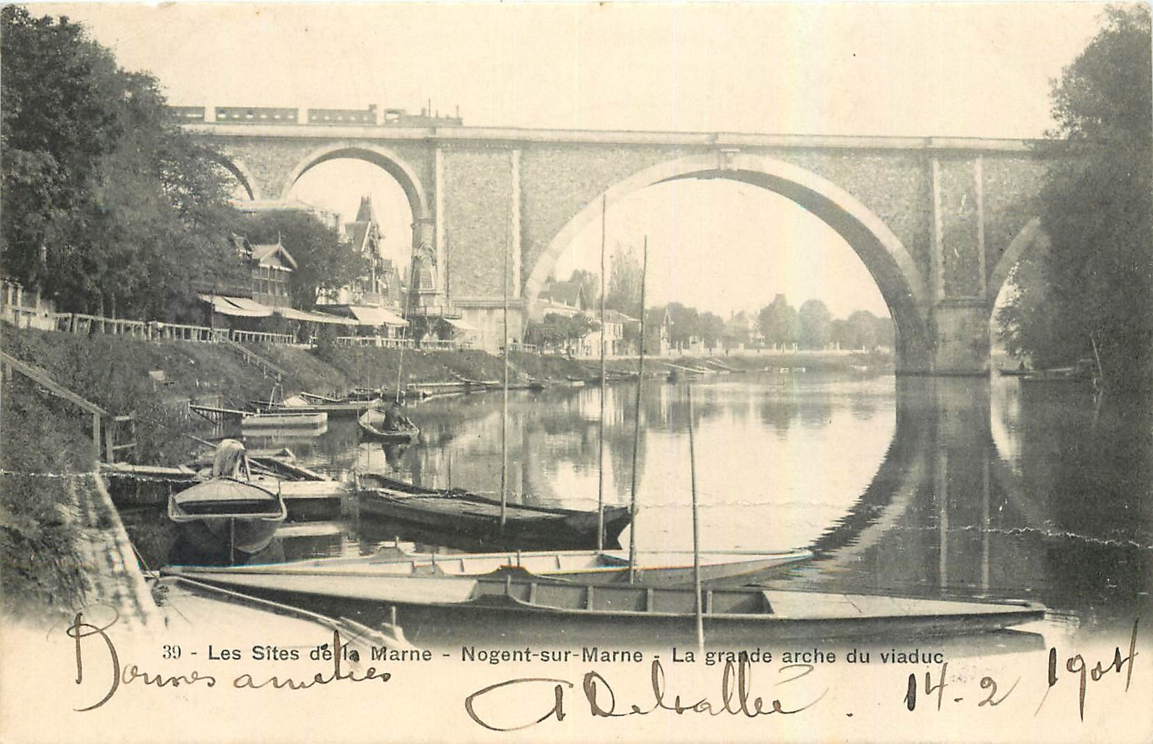 CPA Les Sites de la Marne Nogent sur Marne La Grande arche du viaduc 
