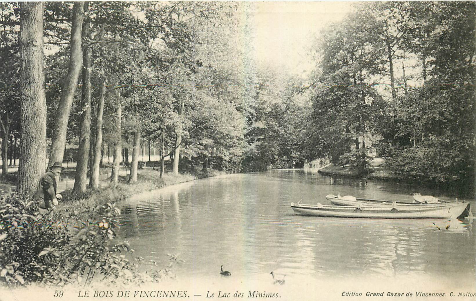 CPA Le Bois de Vincennes Le Lac des Minimes 