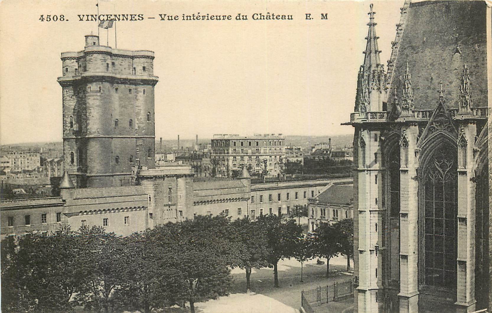 CPA Vincennes Vue interieure du Chateau 