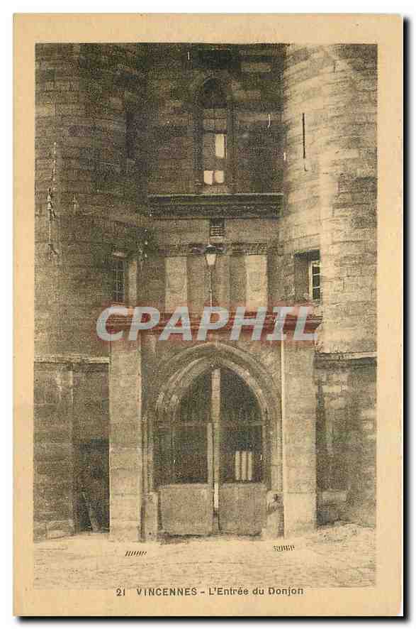 CPA Vincennes l'Entree du Donjon 