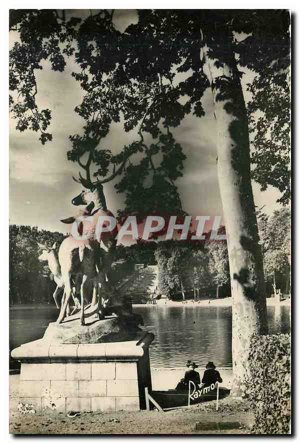 CPM Le Parc de Sceaux Coin artistique pres du Lac Cerf