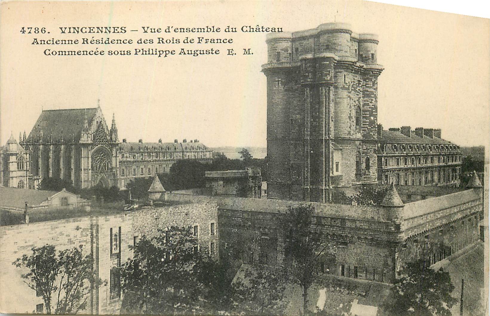 CPA Vincennes Vue d'ensemble du Chateau Ancienne Residence des Rois de France Commencee sous Philipp
