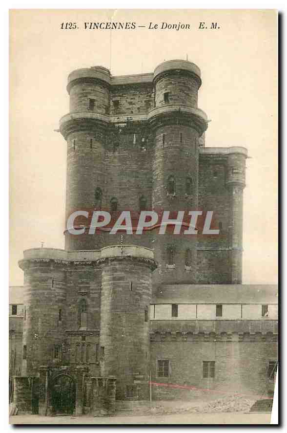 CPA Vincennes Le Donjon 