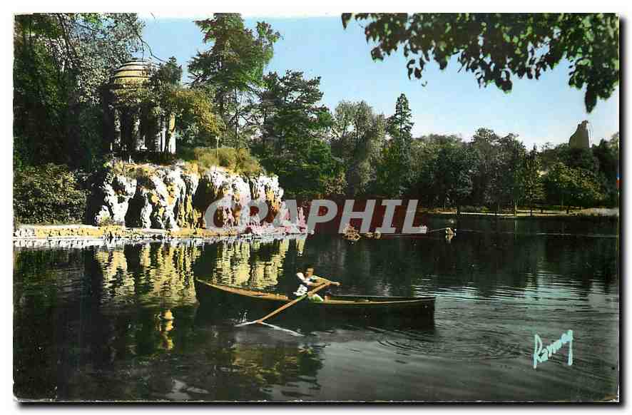 CPA Images de France En Flanant au Bois de Vincennes Canotage sur le Lac Daumesnil 