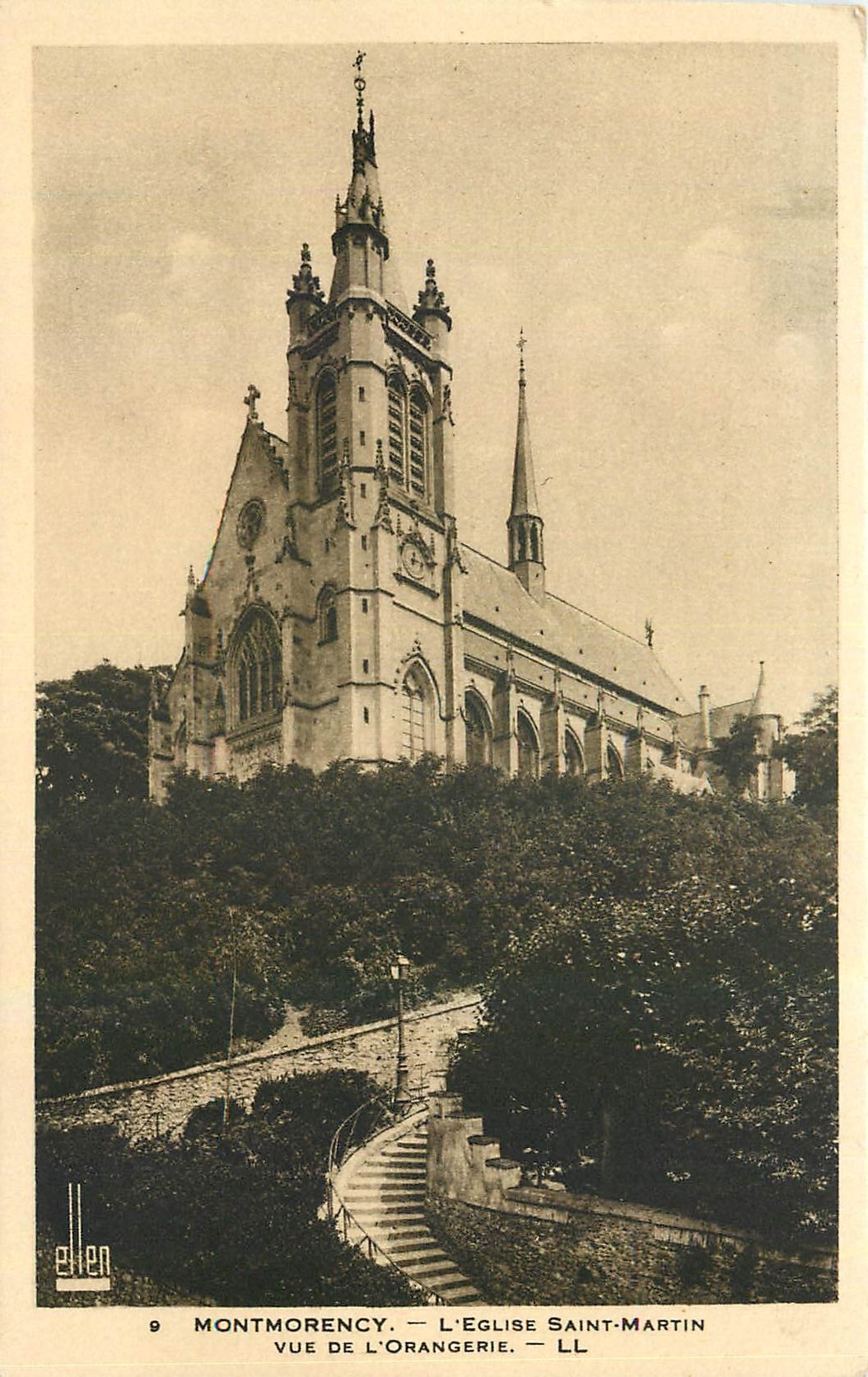 CPA Montmorency l'Eglise Saint Martin vue de l'Orangerie 