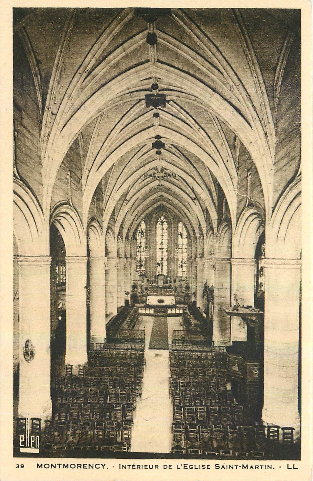CPA Montmorency Interieur de l'Eglise Saint Martin 