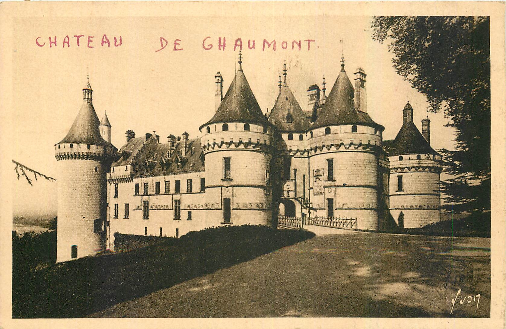 CPA Chaumont Loir et Cher Entree de chateau 