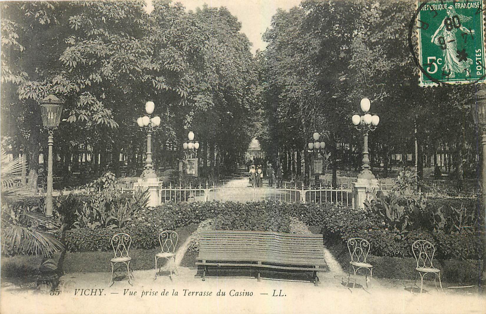 CPA Vichy Vue prise de la Terrasse du Casino 