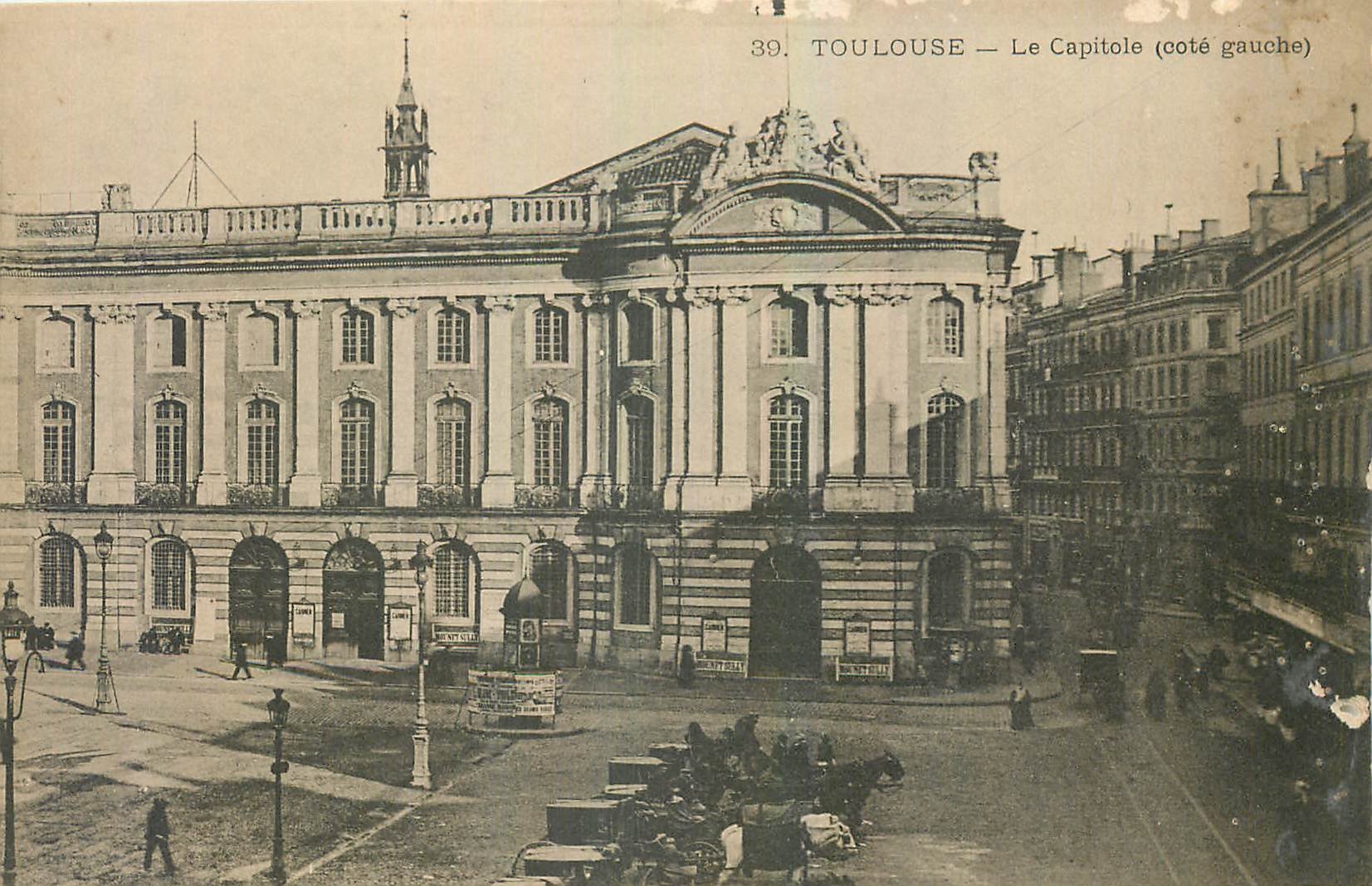 CPA Toulouse Le Capitoile cote gauche 