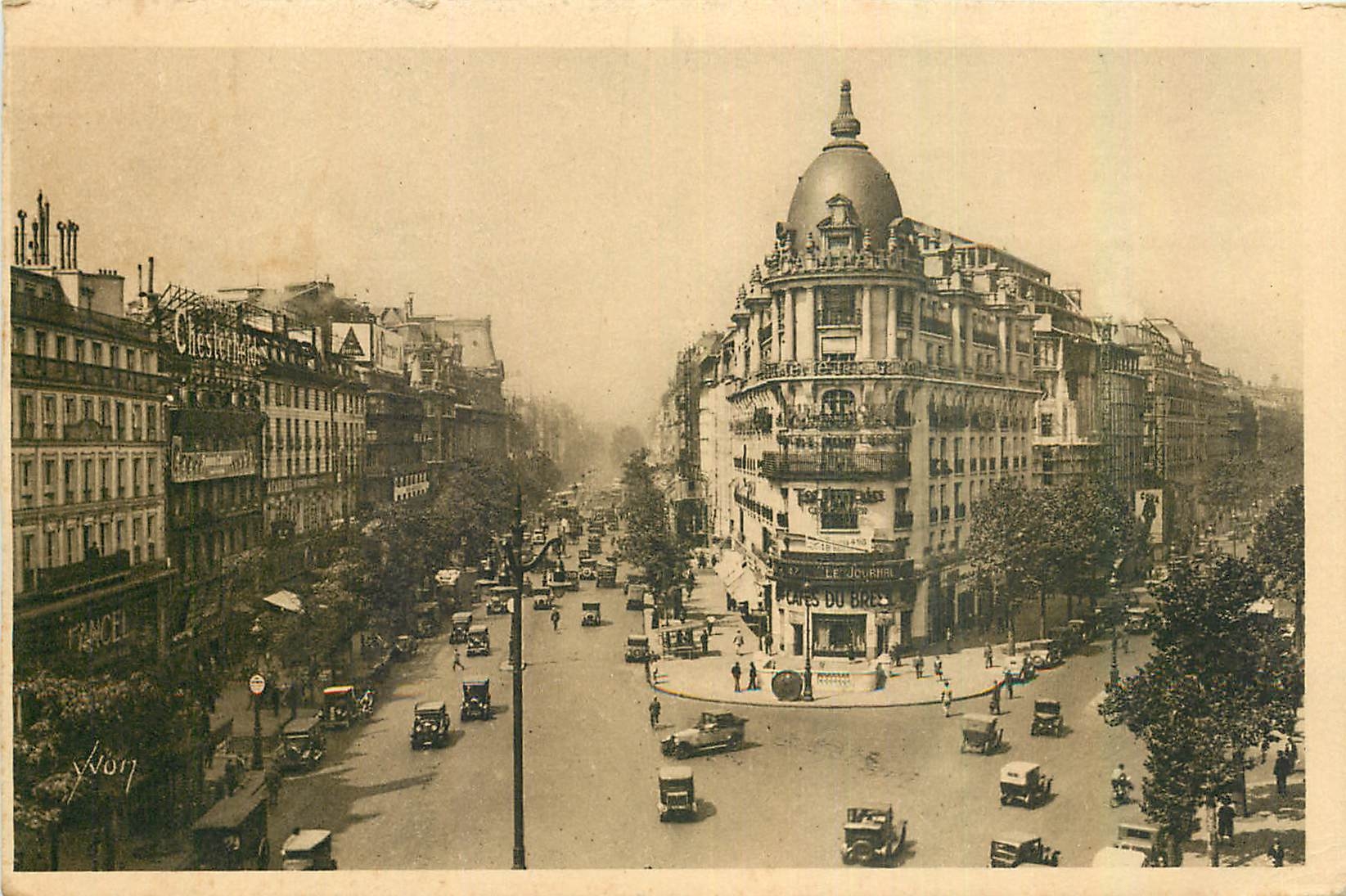 CPA Carrefour Richelieu Drouot Boulevard des Italiens et Boulevard Haussmann 