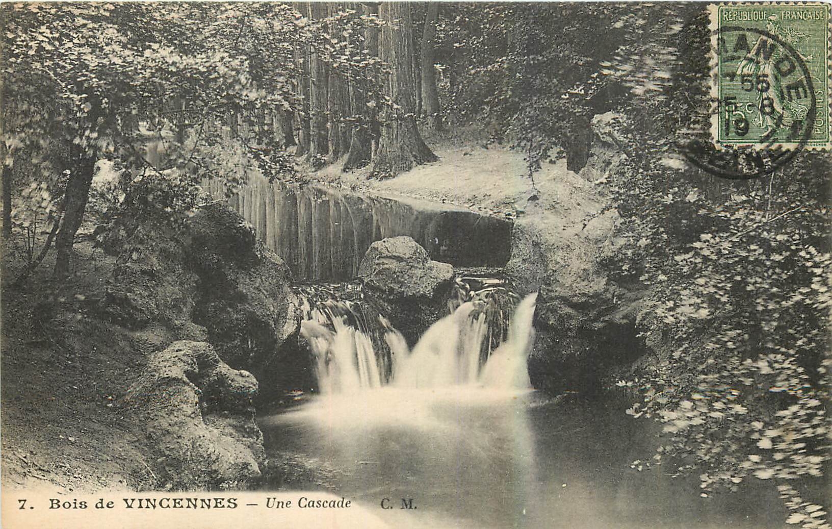 CPA Bois de Vincennes Une Cascade 