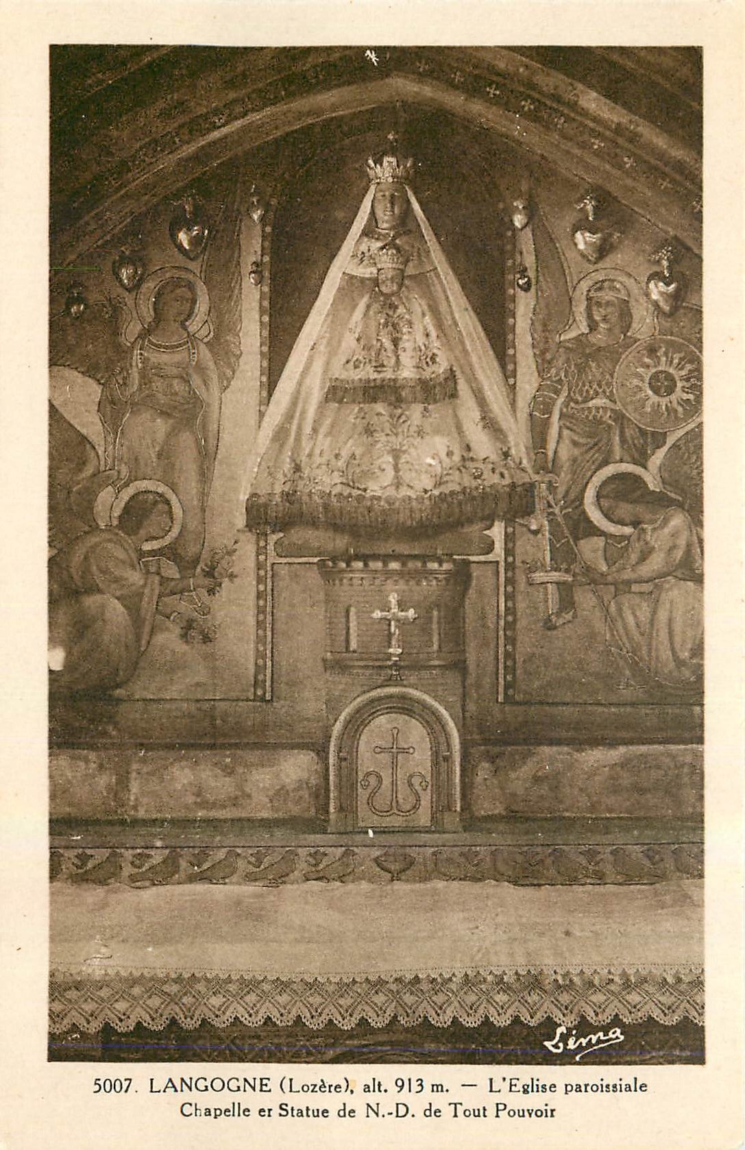 CPA Langogne Lozere l'Eglise paroissiale Chapelle et Statue de N D de Tout Pouvoir 