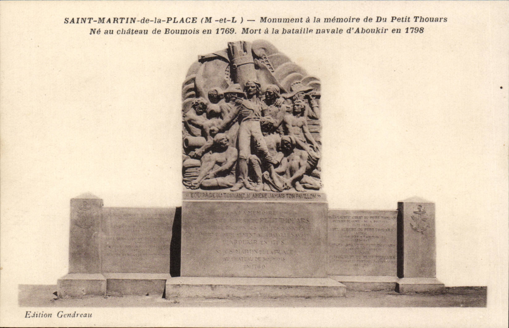 St Martin de la Place CPA Monument a la memoire de Du Petit Thouars ne au chateau de Boumois en 1769