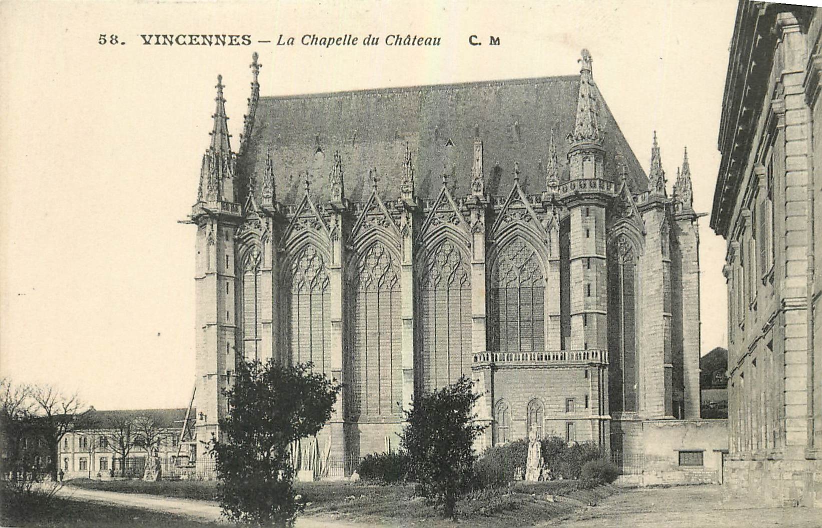 CPA Vincennes La Chapelle du Chateau 