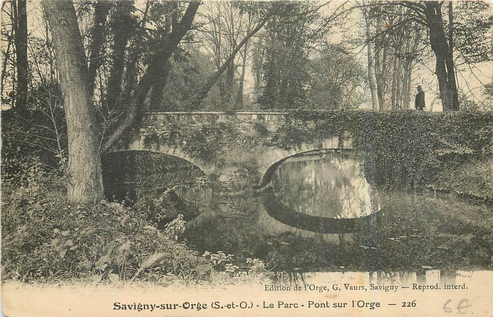 CPA Savigny sur Orge S et O Le Parc Pont sur L'Orge 