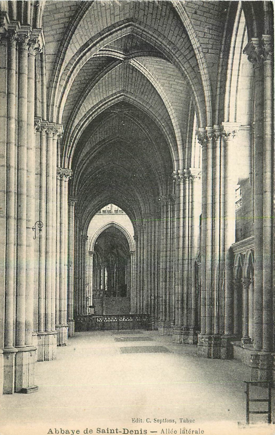 CPA Abbaye de Saint Denis Allee laterale 