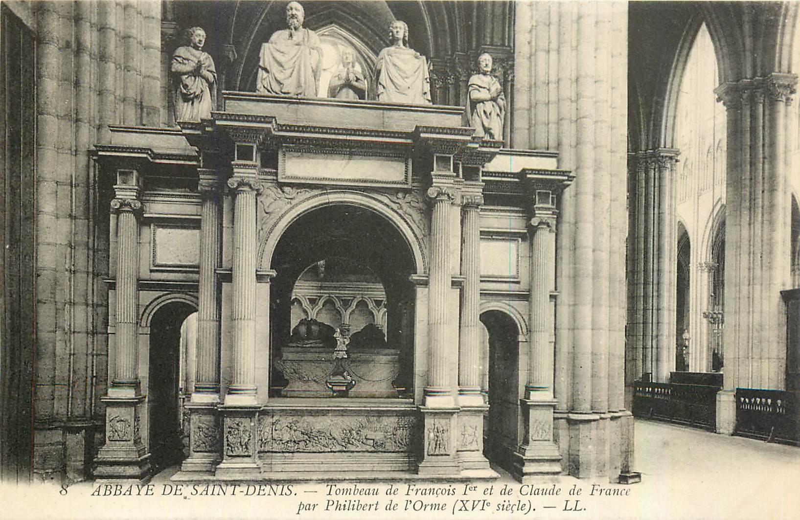 CPA Abbaye de Saint Denis Tombeau de Francois I et de Claude de France 