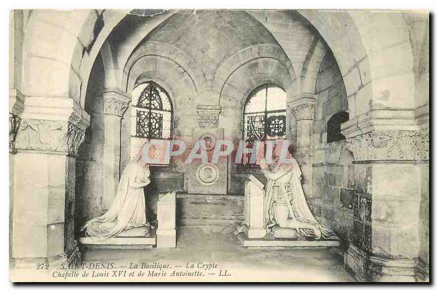 CPA Saint Denis la Basilique La Crypte Chapelle de Louis XVI et de Marie Antoinette 