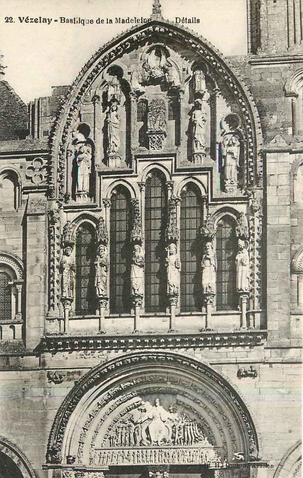 CPA Vezelay Basilique de la Madeleine Details 