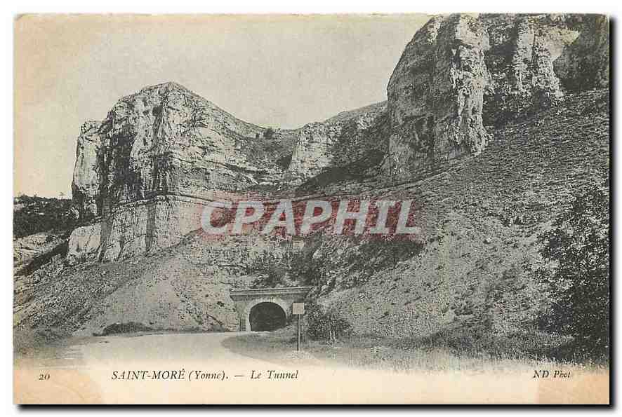 CPA Saint More Yonne Le Tunnel 