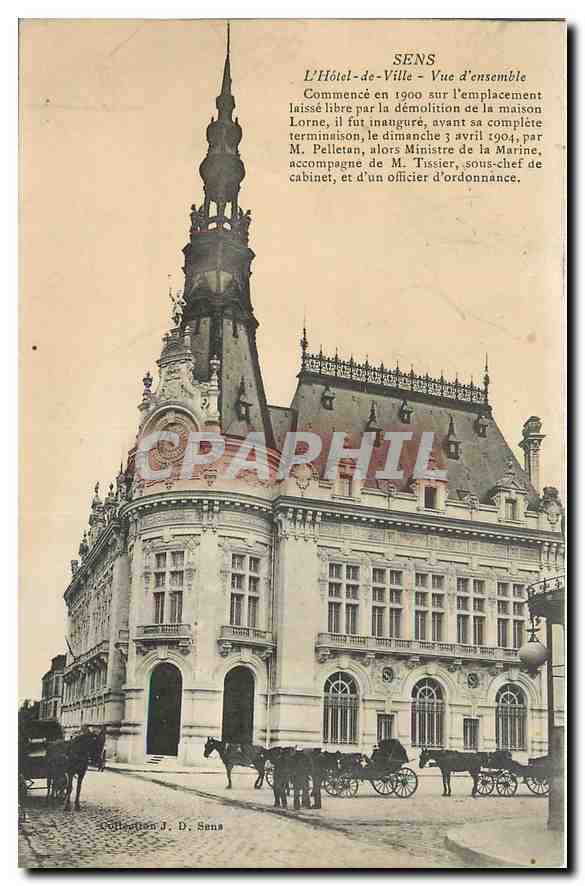 CPA Sens L'Hotel de Ville Vue d'ensemble 