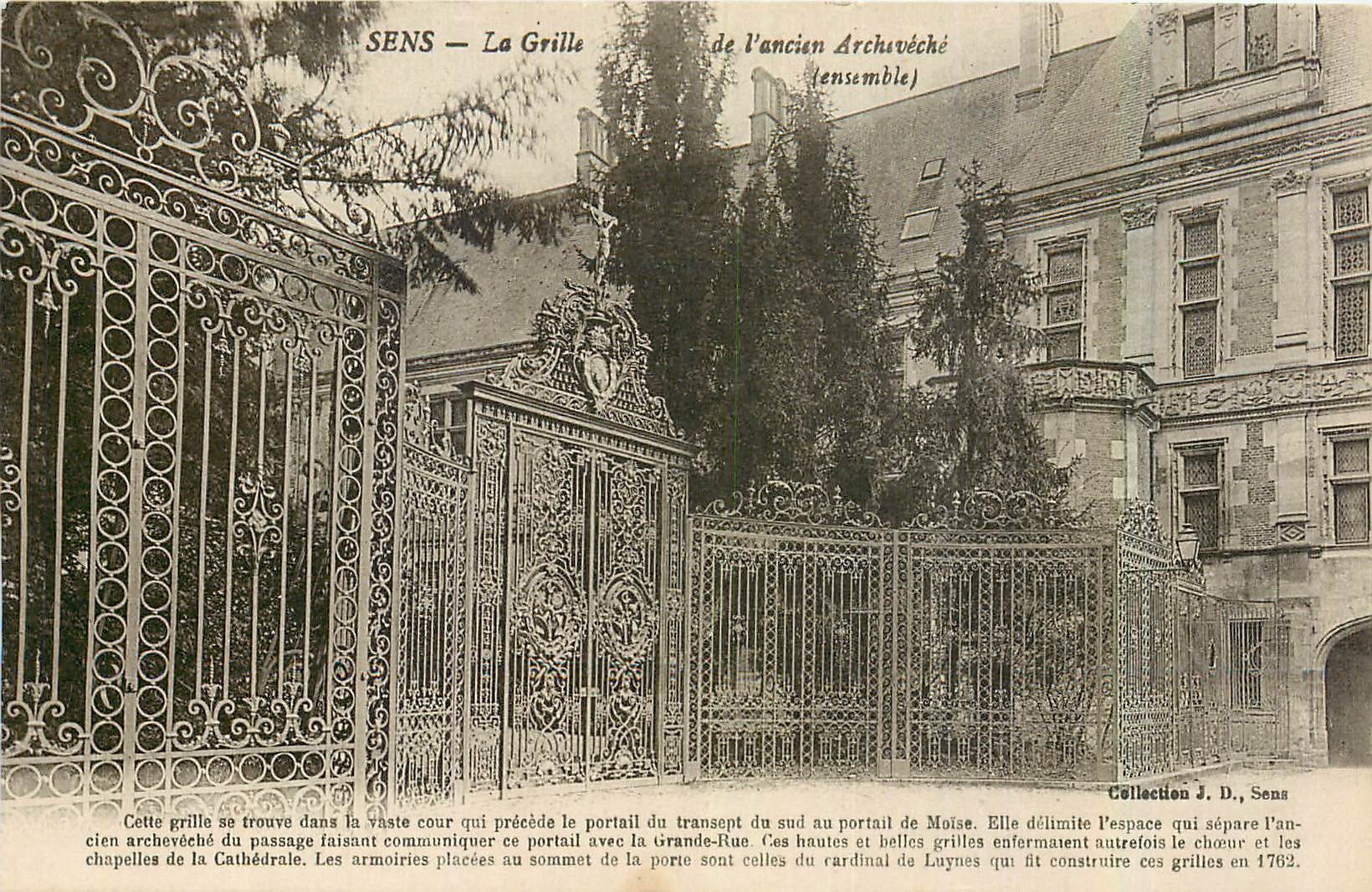 CPA Sens La Grille de l'ancien Archeveche 