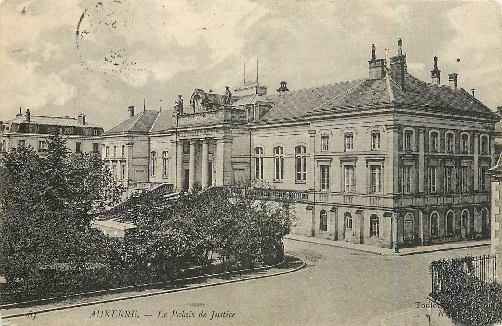 CPA Auxerre Le Palais de Justice 