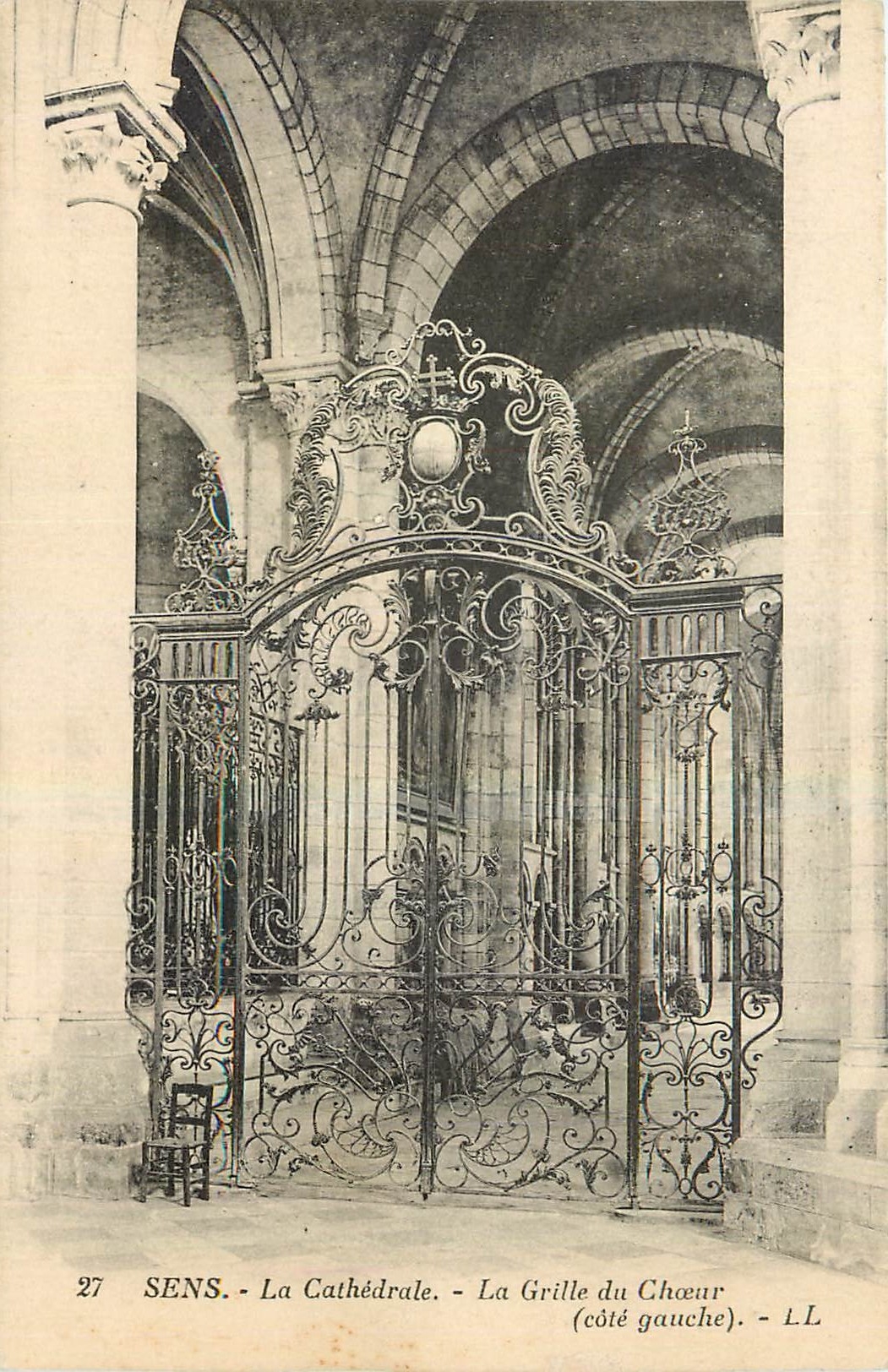 Sens - La Cathédrale - La Grille du Chœur (côté gauche) - L.L. n°27
