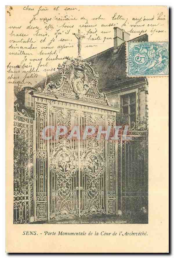 CPA Sens Porte monumentale de la Cour de l'Archeveche 