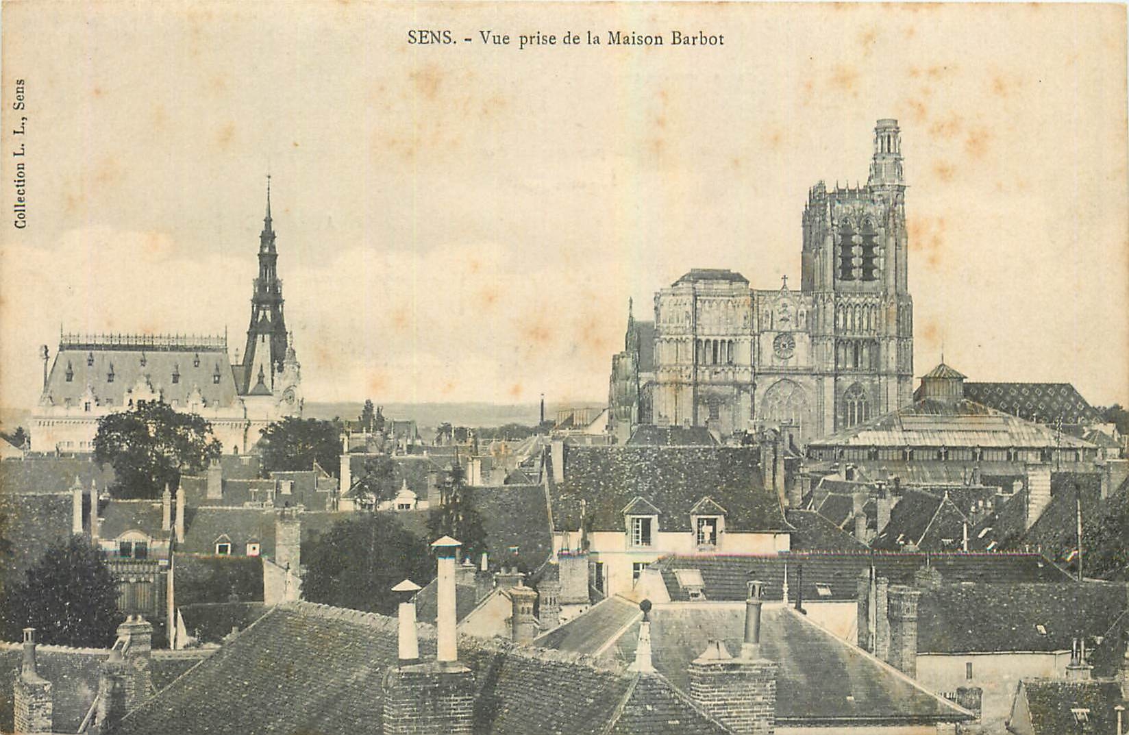 CPA Sens Vue prise de la Maison Barbot 