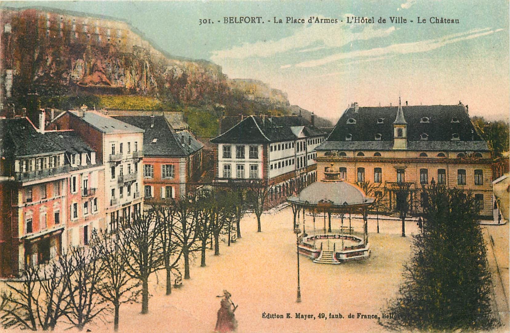 CPA Belfort La Place d'Armes L'Hotel de Ville Le Chateau 