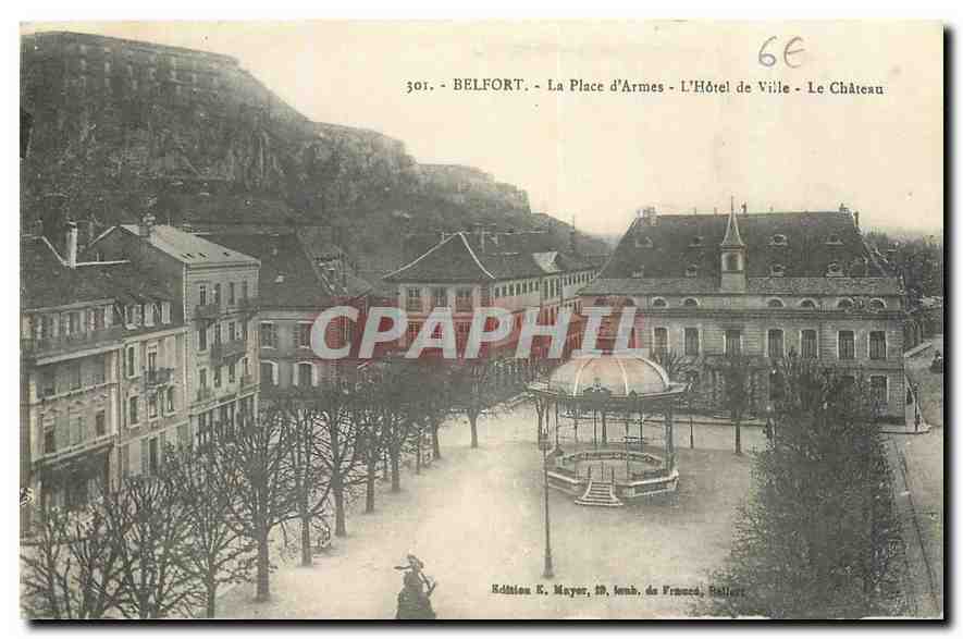 CPA Belfort la Place d'Armes L'Hotel de Ville Le Chateau 