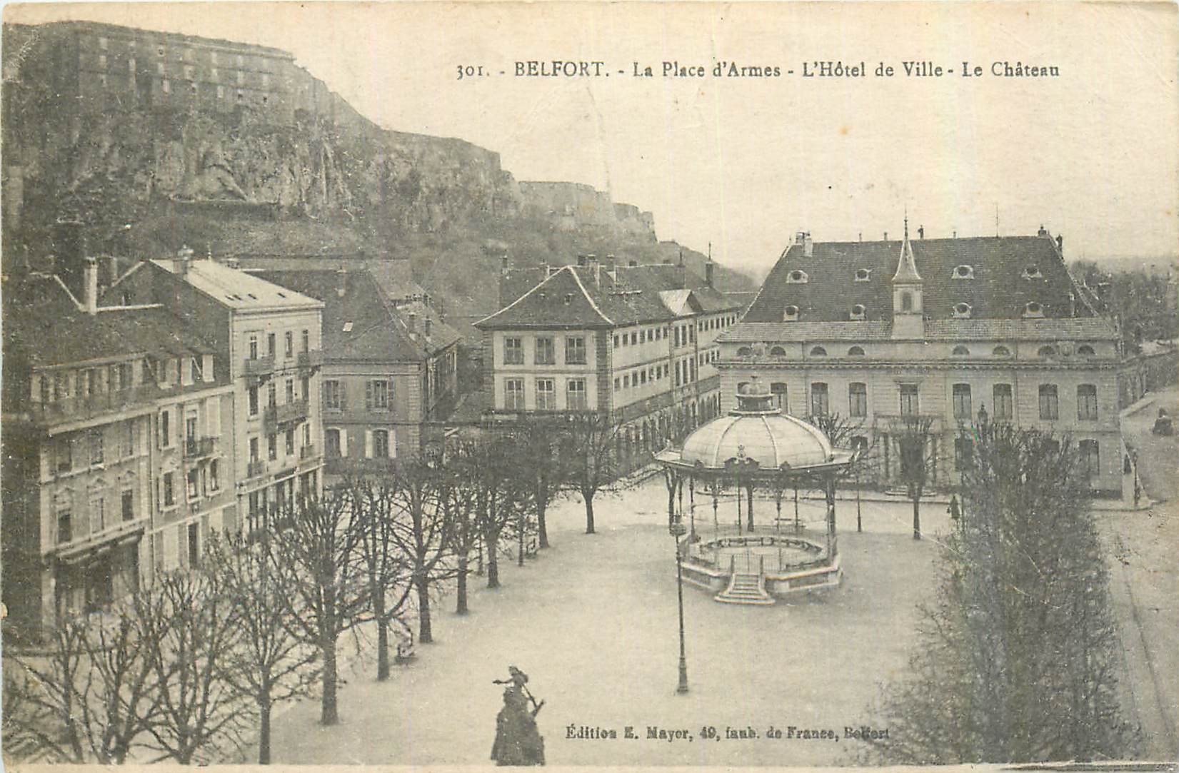 CPA Belfort La Place d'Armes L'Hotel de Ville Le Chateau 