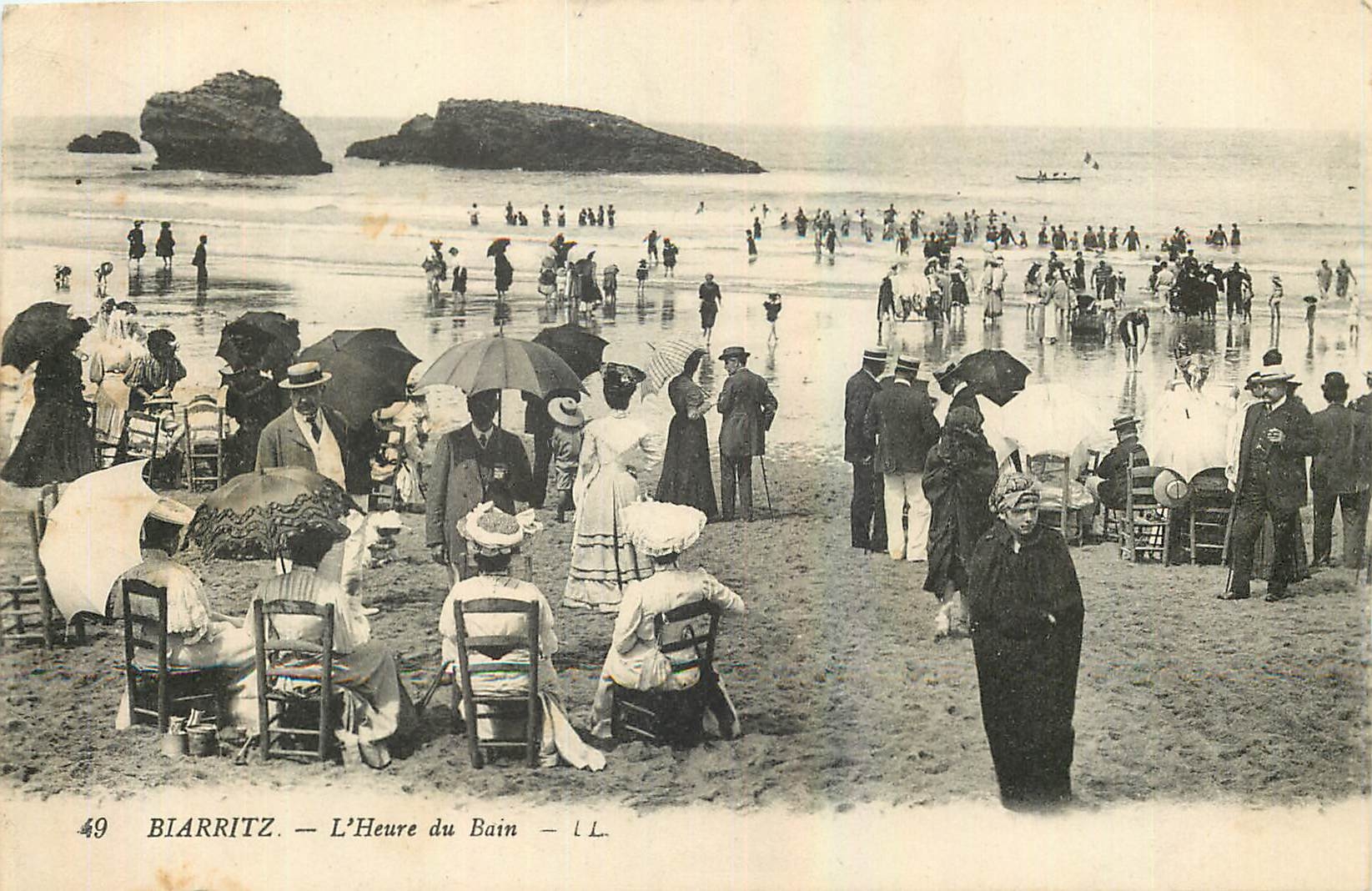 CPA Biarritz L'Heure du Bain 