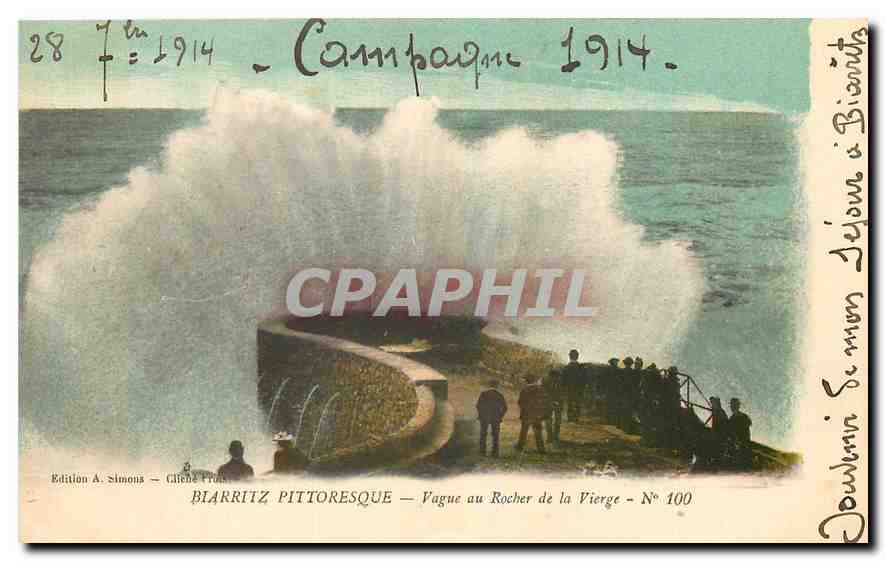 CPA Biarritz Pittoresque Vague au Rocher de la Vierge 