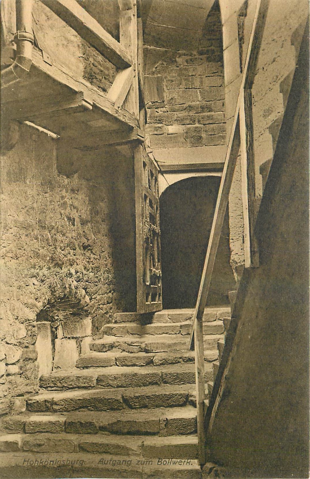 Hohkönigsburg — Autgang zum Bollwerk — Hôtel Vogesen, Eisass