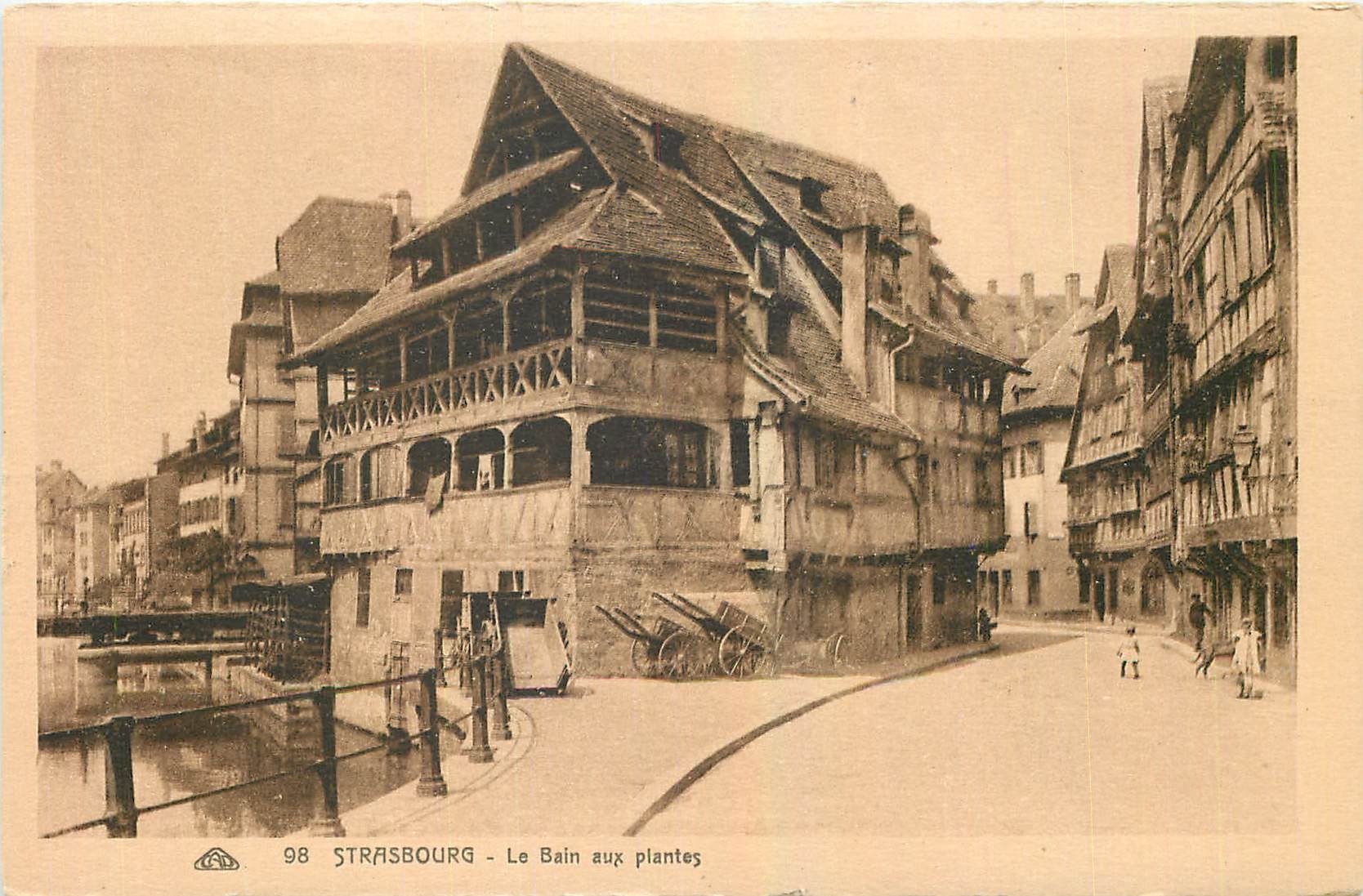 CPA Strasbourg Le Bain aux plantes 