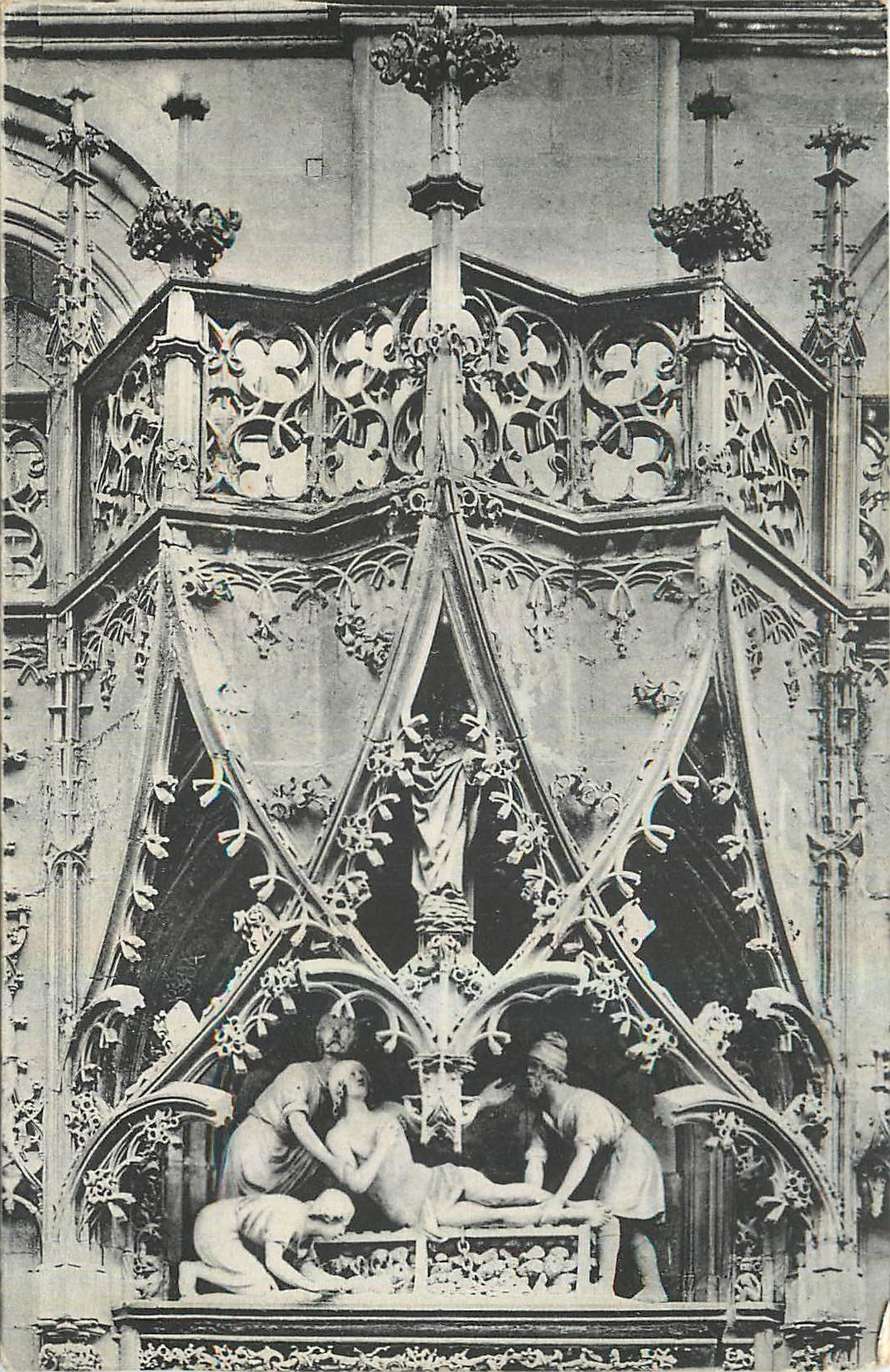 CPA Strassburg I E Munster Laurentius Kapelle Im tympamom eine Marter des beiligen Laurentius rectil