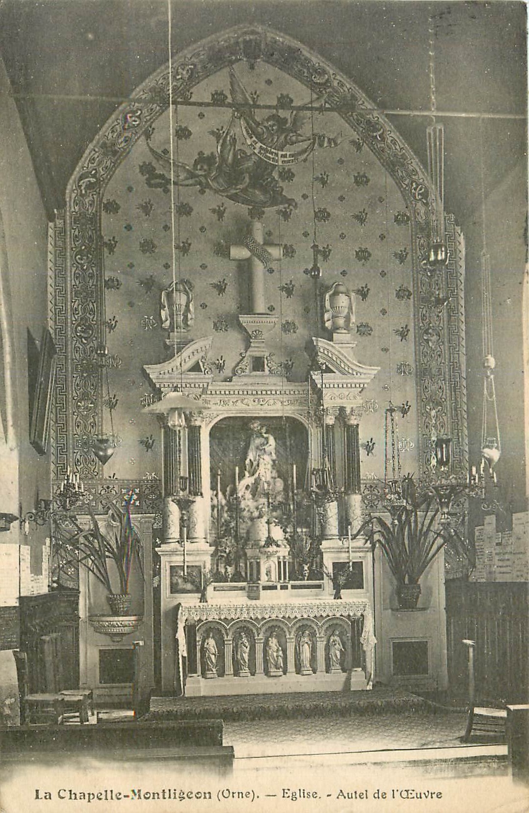 La Chapelle-Montligeon (Orne) — Église. Autel de l'Œuvre