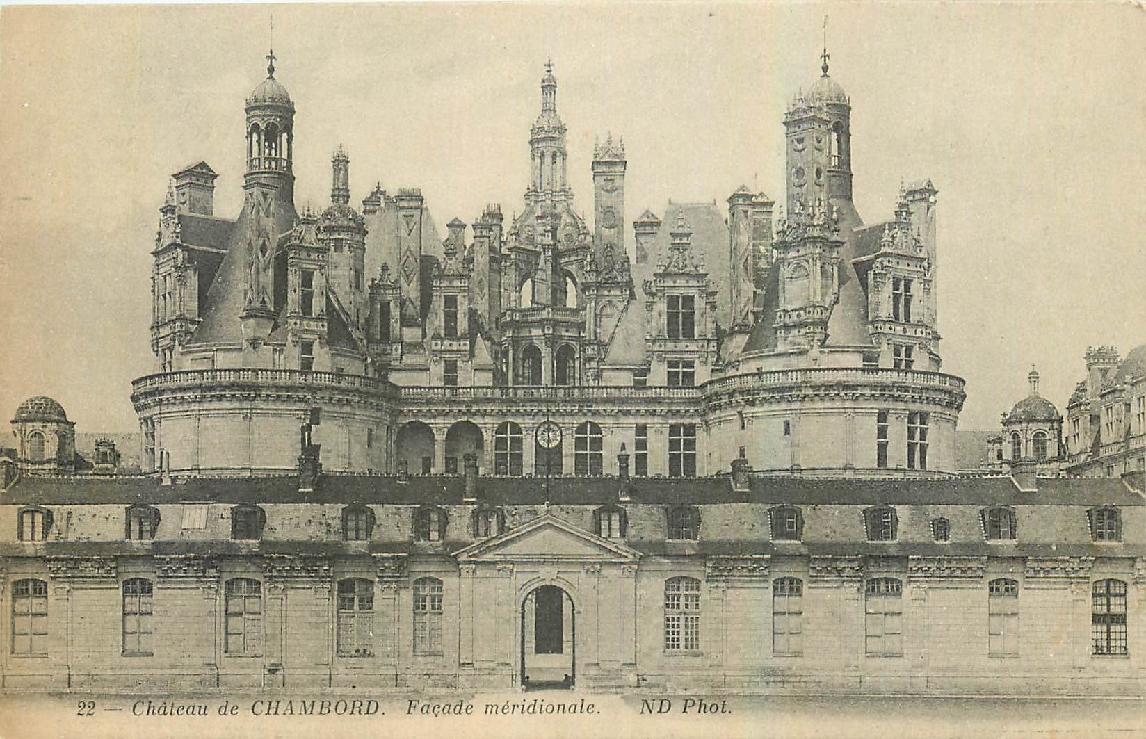 Château de CHAMBORD — Façade méridionale — ND Phot. n°22