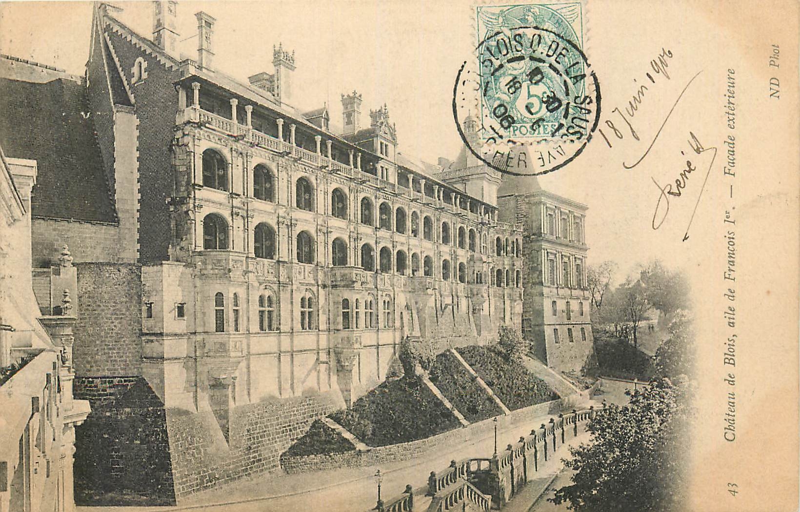 Château de Blois, aile de François Ier — Façade extérieure — ND Phot