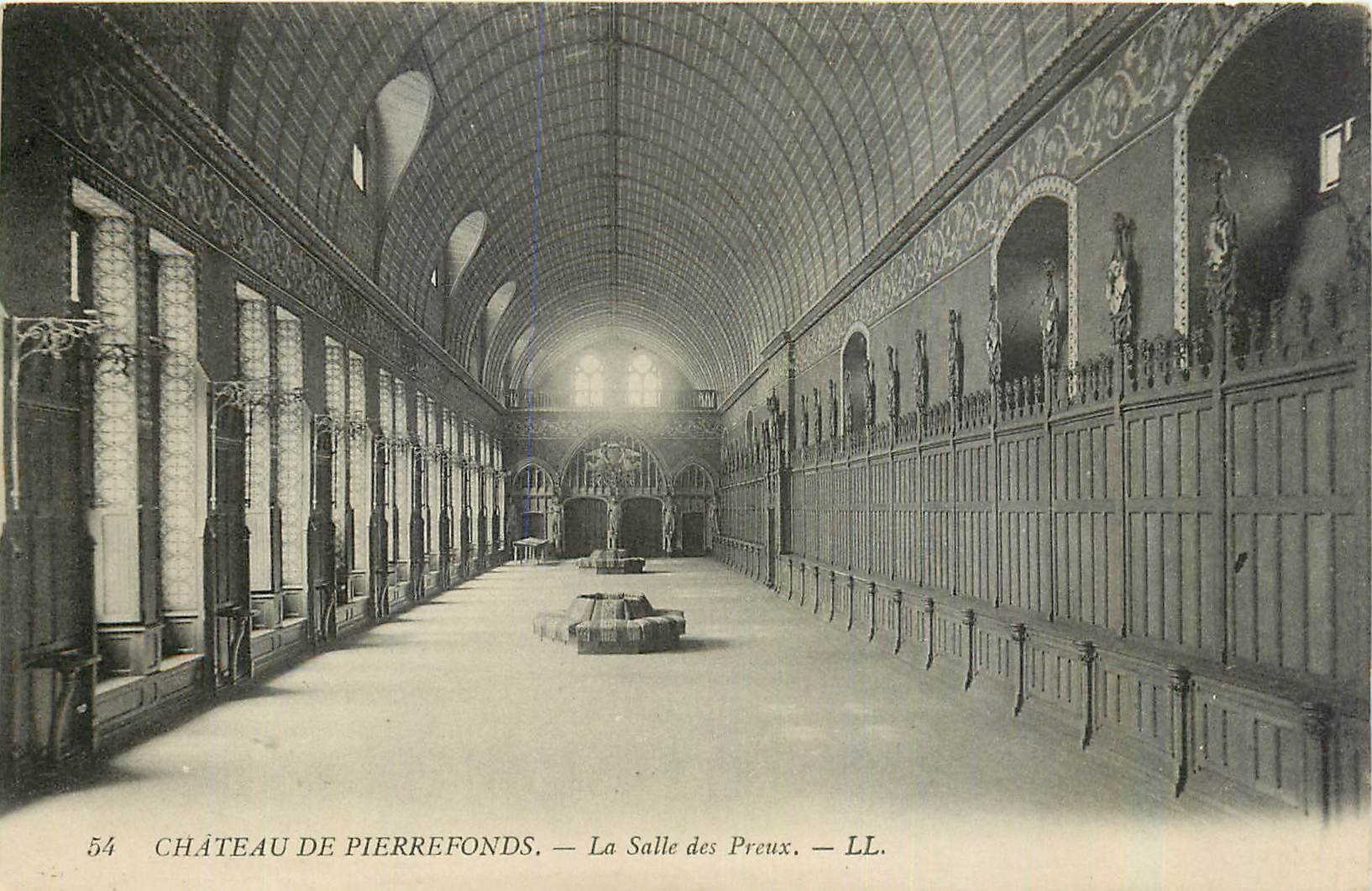 Château de Pierrefonds — La Salle des Preux — LL.