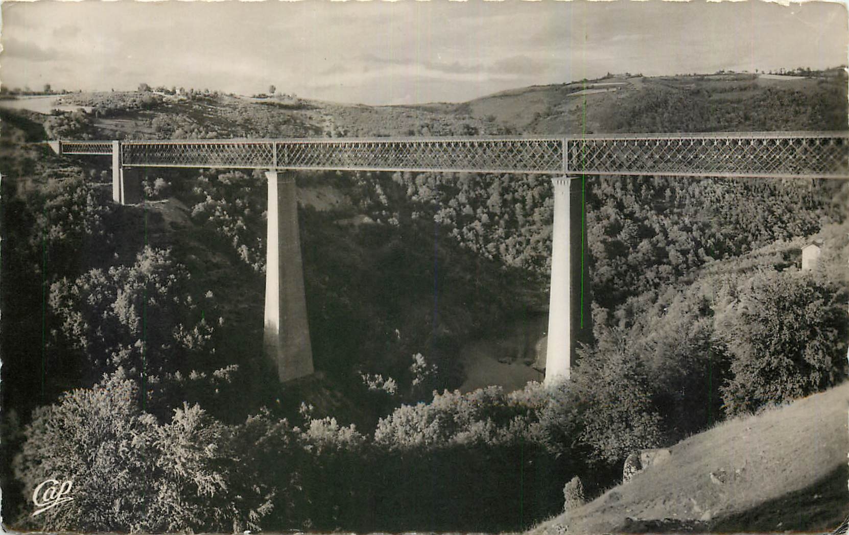 CPA Viaduc des Fades Le Viaduc 