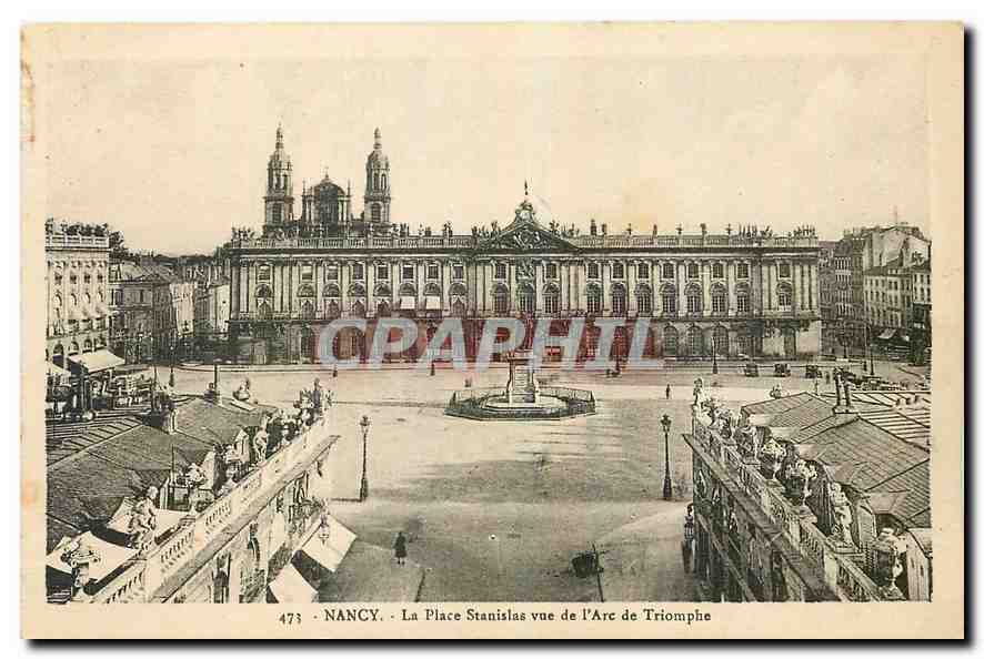 CPA Nancy La Place Stanislas vue de l'Arc de Triopmhe 