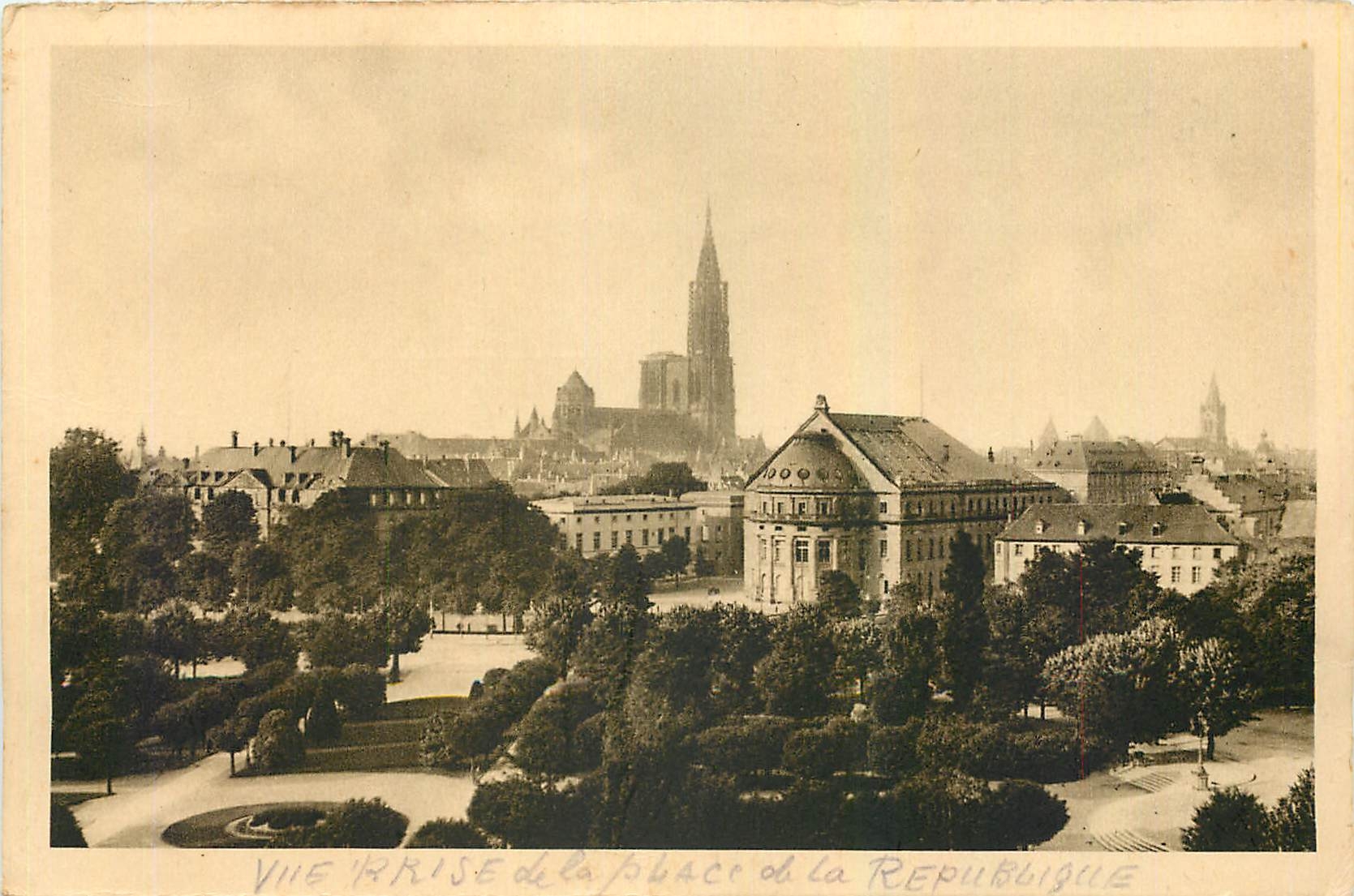 CPA Strasbourg Prise de la Place de la Republique 