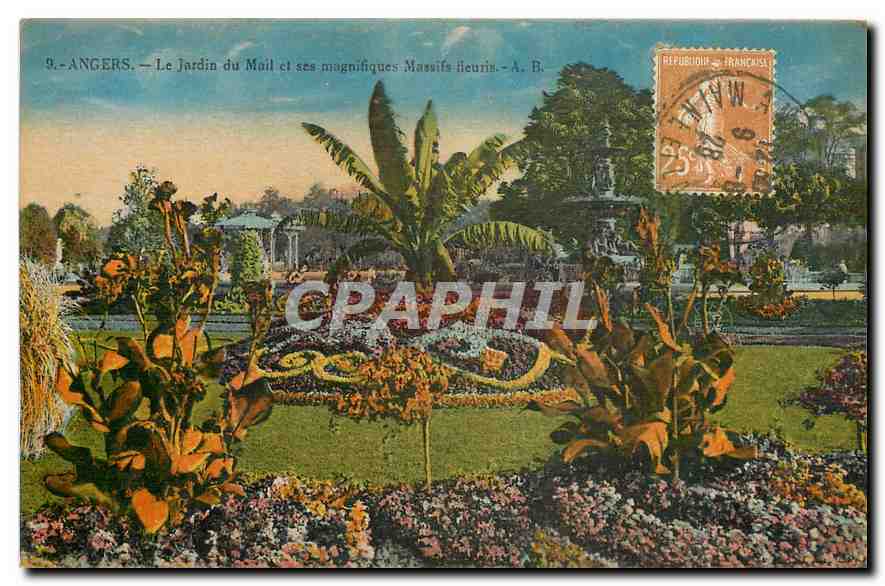 CPA Angers Le Jardin du Mail et ses magnifiques Massifs fleuris 