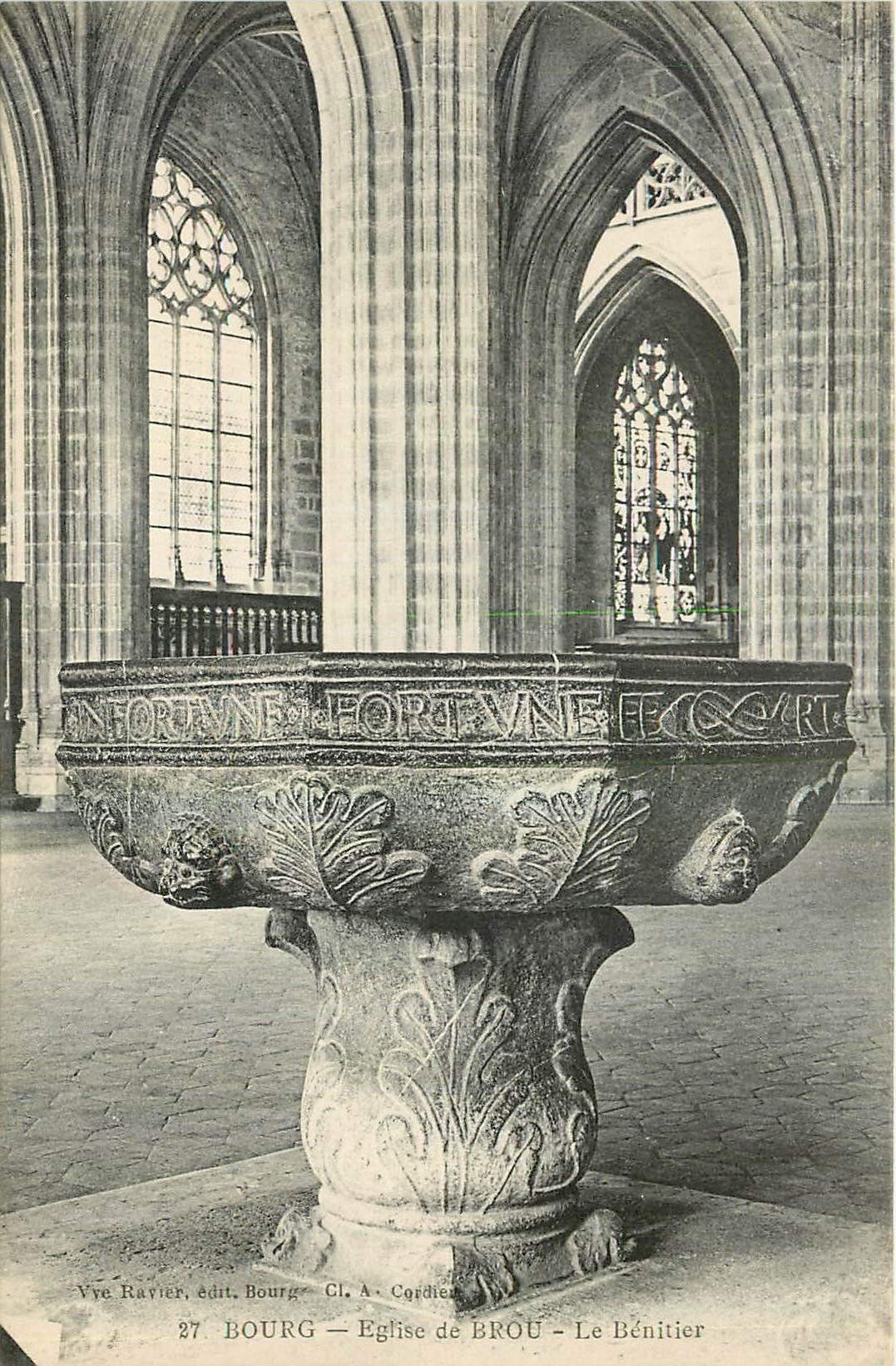 CPA Bourg Eglise de Brou Le Benitier 