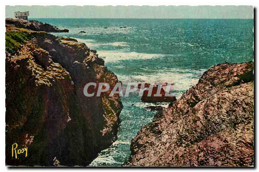 CPA Au bord de la Mer La mer entre les rochers 