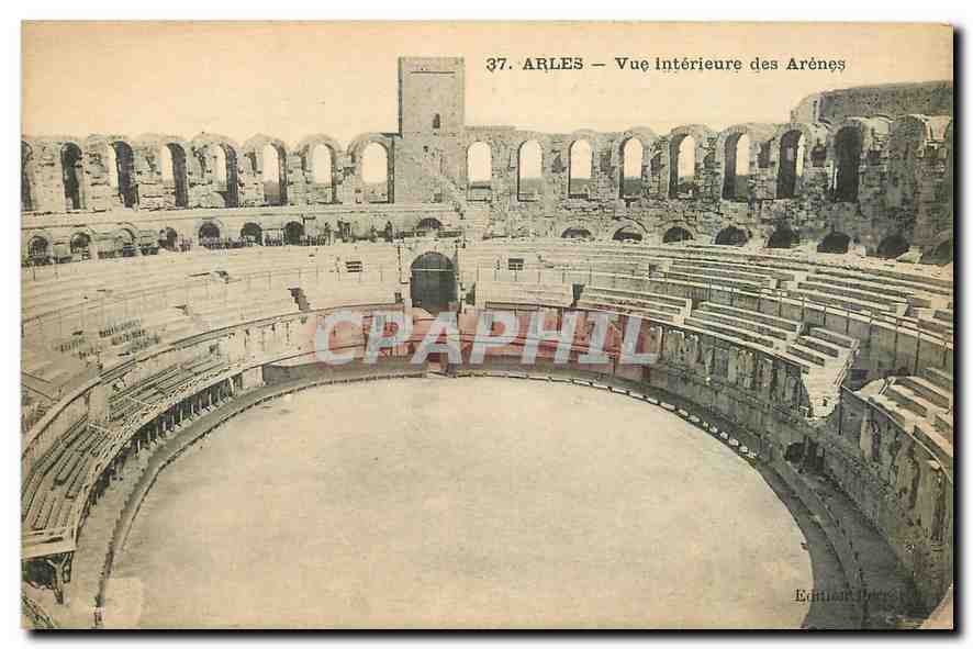 CPA Arles Vue interieure des Arenes 