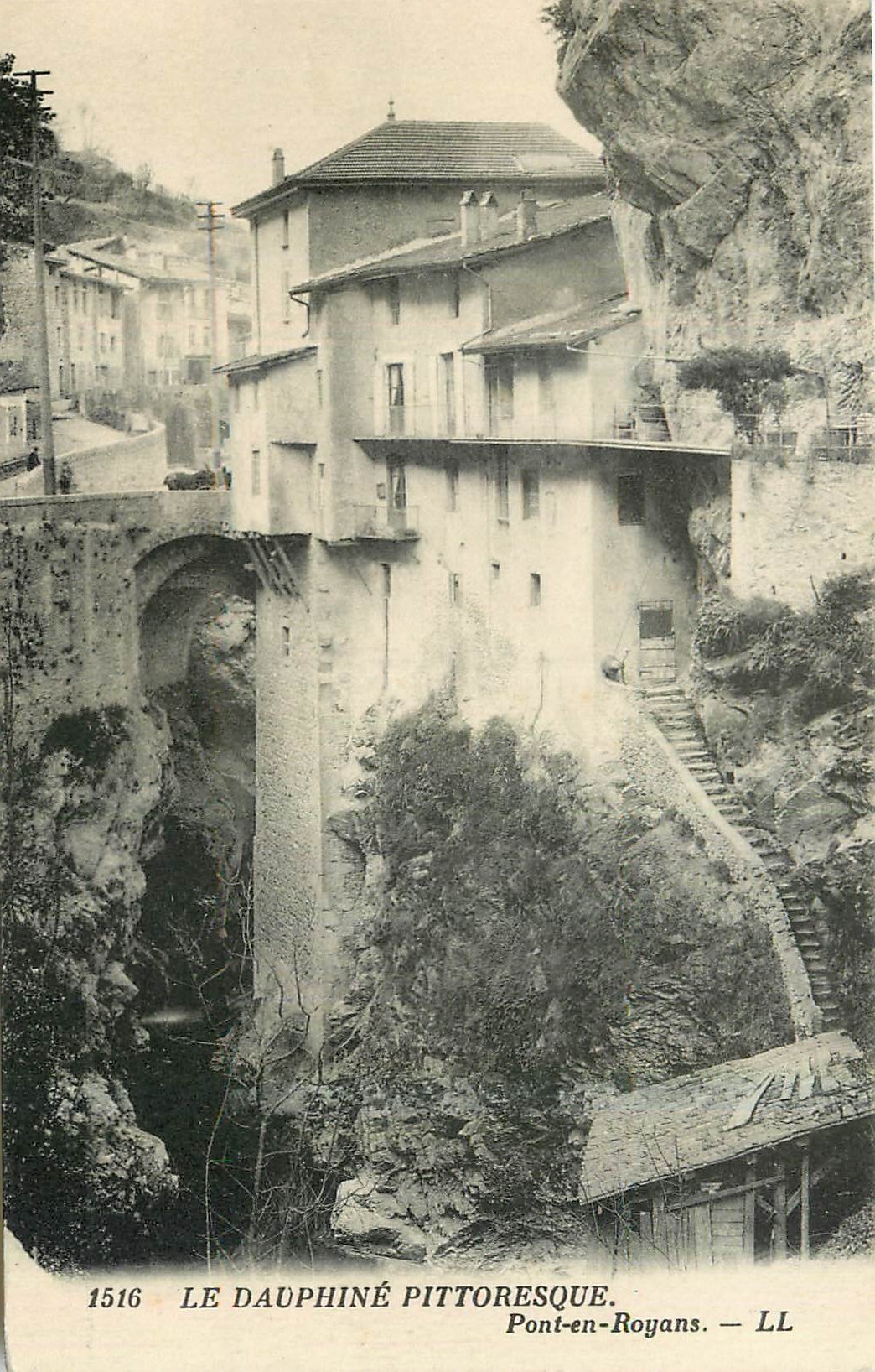 CPA Le dauphine Pittoresque Pont en Royans 